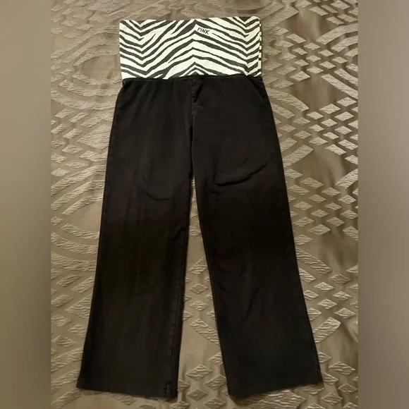 Victoria’s Secret PINK size XS black cropped leggings - Picture 2 of 3